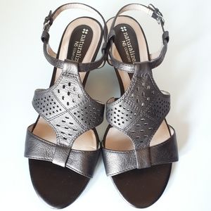 Naturalizer Leather Bronze Low Heel Sandal 8 Wide